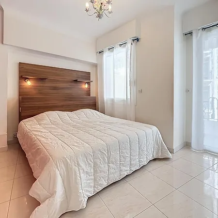 Apartment Luxury 1 Bedroom Croisette Martinez Direct Sea View 241